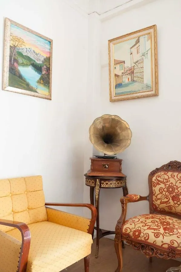 Art Deco Downtown Apartment Salonicco